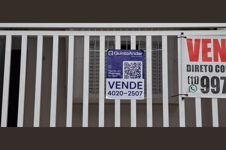 Casa à venda com 115m², 2 quartos e 1 vaga Casa à venda com 115m², 2 quartos e 1 vagaPlaquinha