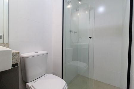 Apartamento para alugar com 38m², 2 quartos e sem vaga Apartamento para alugar com 38m², 2 quartos e sem vagaBanheiro da Suíte