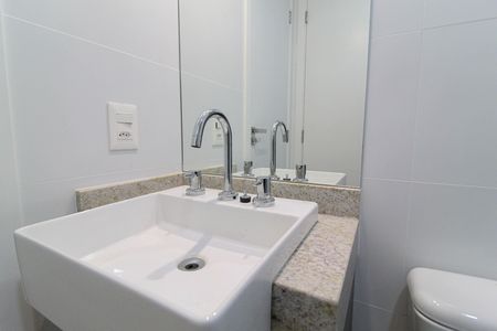 Apartamento para alugar com 38m², 2 quartos e sem vaga Apartamento para alugar com 38m², 2 quartos e sem vagaBanheiro da Suíte