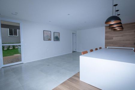 Apartamento à venda com 34m², 2 quartos e sem vagaÁrea comum - Salão de festas