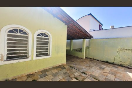 Casa à venda com 200m², 5 quartos e 2 vagasGaragem