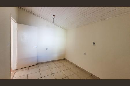 Casa à venda com 200m², 5 quartos e 2 vagasQuarto 3