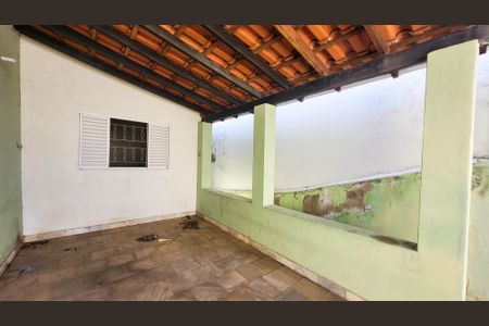 Casa à venda com 200m², 5 quartos e 2 vagasGaragem