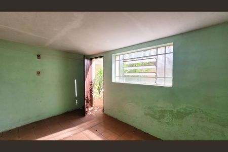 Casa à venda com 200m², 5 quartos e 2 vagasQuarto 4