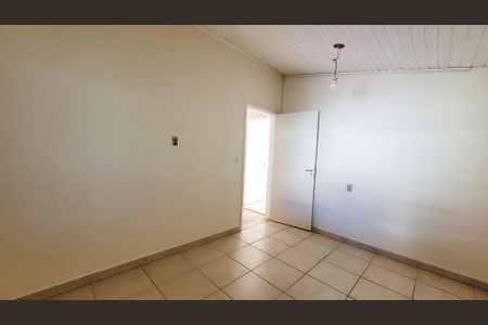 Casa à venda com 200m², 5 quartos e 2 vagasQuarto 3