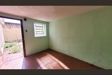 Casa à venda com 200m², 5 quartos e 2 vagasQuarto 5