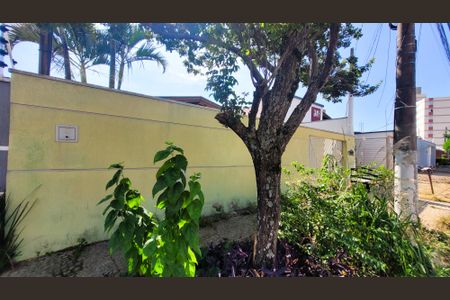 Casa à venda com 200m², 5 quartos e 2 vagasFachada