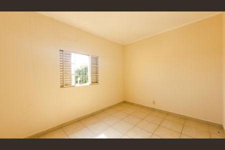 Casa à venda com 200m², 5 quartos e 2 vagasQuarto 2