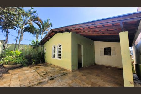 Casa à venda com 200m², 5 quartos e 2 vagasGaragem