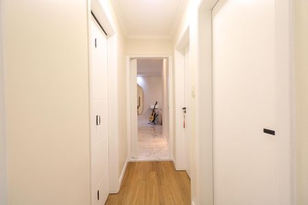 Apartamento à venda com 97m², 3 quartos e 1 vaga Apartamento à venda com 97m², 3 quartos e 1 vagaCorredor