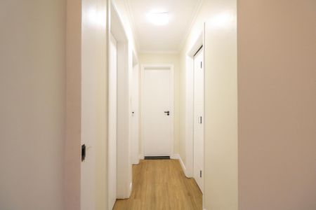 Apartamento à venda com 97m², 3 quartos e 1 vaga Apartamento à venda com 97m², 3 quartos e 1 vagaCorredor