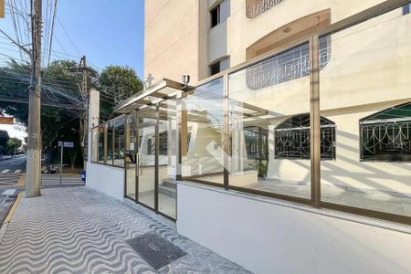 Apartamento à venda com 97m², 3 quartos e 1 vaga Apartamento à venda com 97m², 3 quartos e 1 vagaFachada