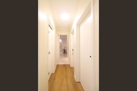 Apartamento à venda com 97m², 3 quartos e 1 vaga Apartamento à venda com 97m², 3 quartos e 1 vagaCorredor