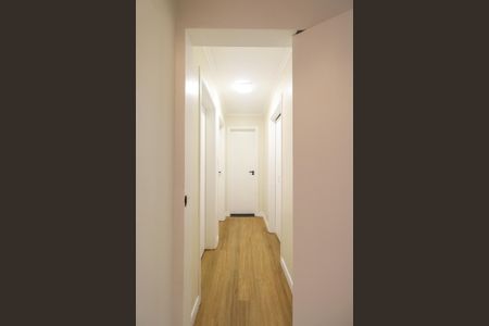 Apartamento à venda com 97m², 3 quartos e 1 vaga Apartamento à venda com 97m², 3 quartos e 1 vagaCorredor