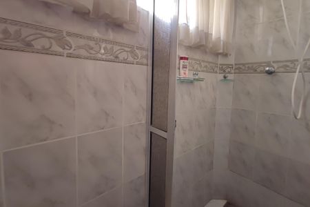 Casa à venda com 200m², 5 quartos e 6 vagas Casa à venda com 200m², 5 quartos e 6 vagasLavabo