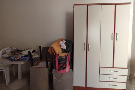 Casa à venda com 200m², 5 quartos e 6 vagas Casa à venda com 200m², 5 quartos e 6 vagasEdícula 2 - Quarto