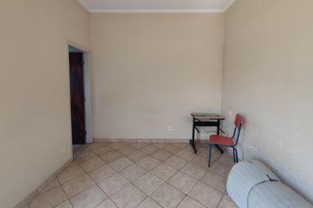 Casa à venda com 200m², 5 quartos e 6 vagas Casa à venda com 200m², 5 quartos e 6 vagasEdícula 1 - Quarto