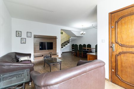 Casa à venda com 170m², 4 quartos e 2 vagasSala