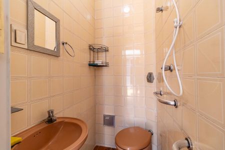 Casa à venda com 170m², 4 quartos e 2 vagasBanheiro 2