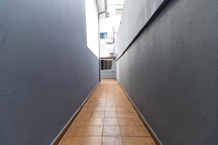 Casa à venda com 170m², 4 quartos e 2 vagasCorredor Lateral