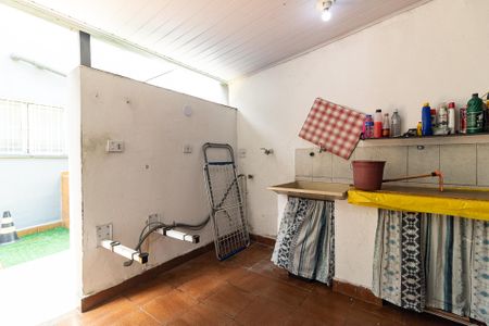 Casa à venda com 170m², 4 quartos e 2 vagasLavanderia