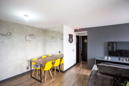 Apartamento à venda com 67m², 2 quartos e 2 vagasSala