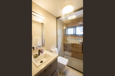 Casa à venda com 1200m², 8 quartos e 4 vagasBanheiro Suíte 4