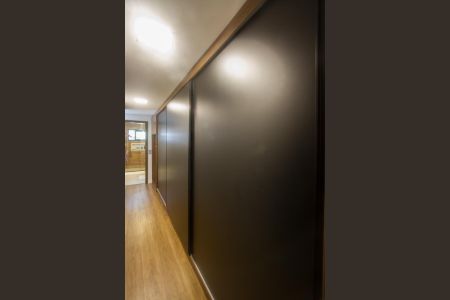 Casa à venda com 1200m², 8 quartos e 4 vagasCloset Suíte 2