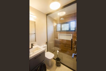 Casa à venda com 1200m², 8 quartos e 4 vagasBanheiro Suíte 3