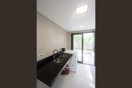 Casa à venda com 1200m², 8 quartos e 4 vagasÁrea de Serviço