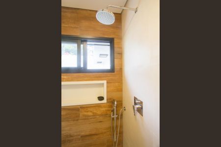 Casa à venda com 1200m², 8 quartos e 4 vagasBanheiro Suíte 4