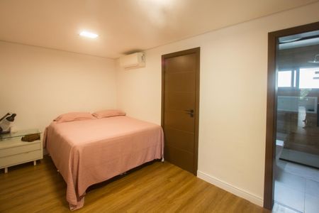 Casa à venda com 1200m², 8 quartos e 4 vagasSuíte 4