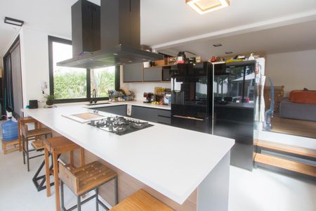 Casa à venda com 1200m², 8 quartos e 4 vagasCozinha