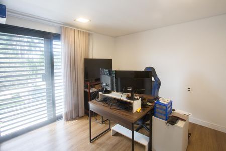 Casa à venda com 1200m², 8 quartos e 4 vagasSuíte 3