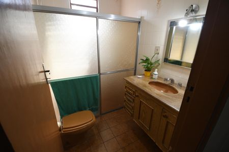 Casa à venda com 110m², 4 quartos e 3 vagasBanheiro