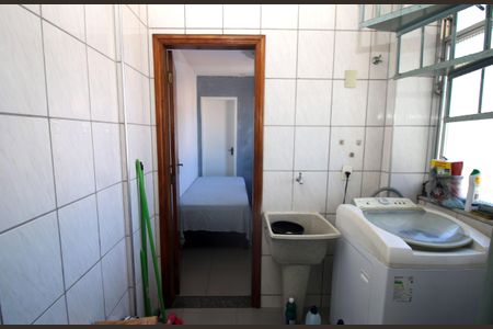 Apartamento à venda com 162m², 3 quartos e 1 vagaÁrea de Serviço