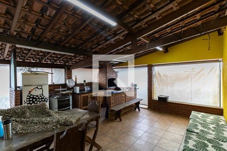 Casa para alugar com 200m², 7 quartos e 1 vaga