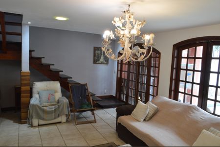 Casa de condomínio à venda com 400m², 3 quartos e sem vagaSala