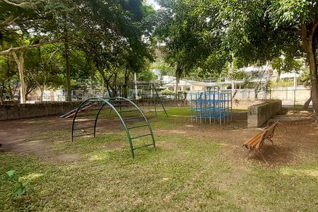 Casa de condomínio à venda com 400m², 3 quartos e sem vagaÁrea comum - Playground