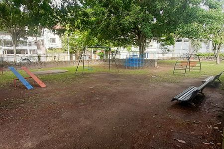 Casa de condomínio à venda com 400m², 3 quartos e sem vagaÁrea comum - Playground