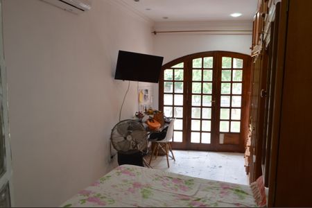 Casa de condomínio à venda com 400m², 3 quartos e sem vagaSuíte