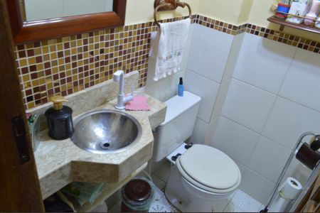 Casa de condomínio à venda com 69m², 2 quartos e 1 vagaLavabo da sala