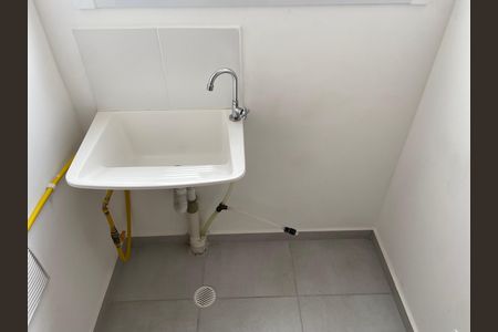 Apartamento para alugar com 35m², 2 quartos e sem vaga Apartamento para alugar com 35m², 2 quartos e sem vagaÁrea de serviço