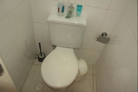 Casa à venda com 220m², 7 quartos e sem vagaLavabo