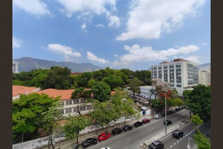 Apartamento à venda com 65m², 2 quartos e 1 vagaVista da Sala