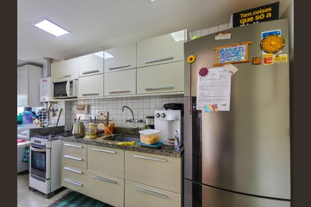 Apartamento à venda com 65m², 2 quartos e 1 vagaCozinha e Área de Serviço