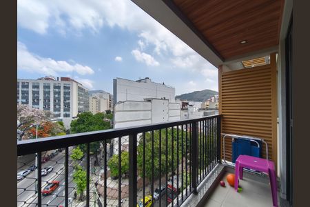 Apartamento à venda com 65m², 2 quartos e 1 vagaVaranda da Sala