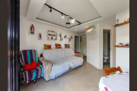 Apartamento à venda com 65m², 2 quartos e 1 vagaSala