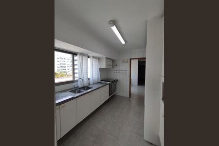 Apartamento para alugar com 192m², 3 quartos e 3 vagasCozinha