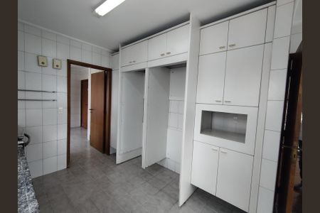 Apartamento para alugar com 192m², 3 quartos e 3 vagasCozinha